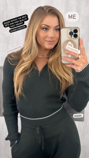 Nikki Leigh Photo #6