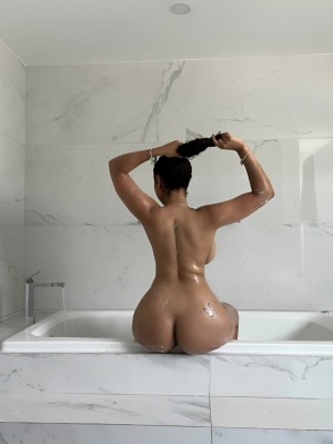 Nikki Michelle Photo #12