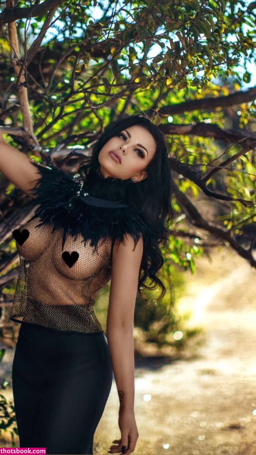 Vivian Kindle Photo #4