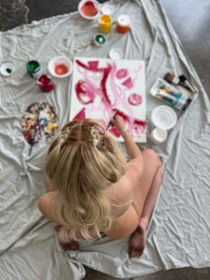 Vivian Kindle Photo #36