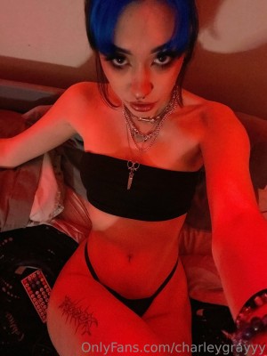charleygrayyy Post #2