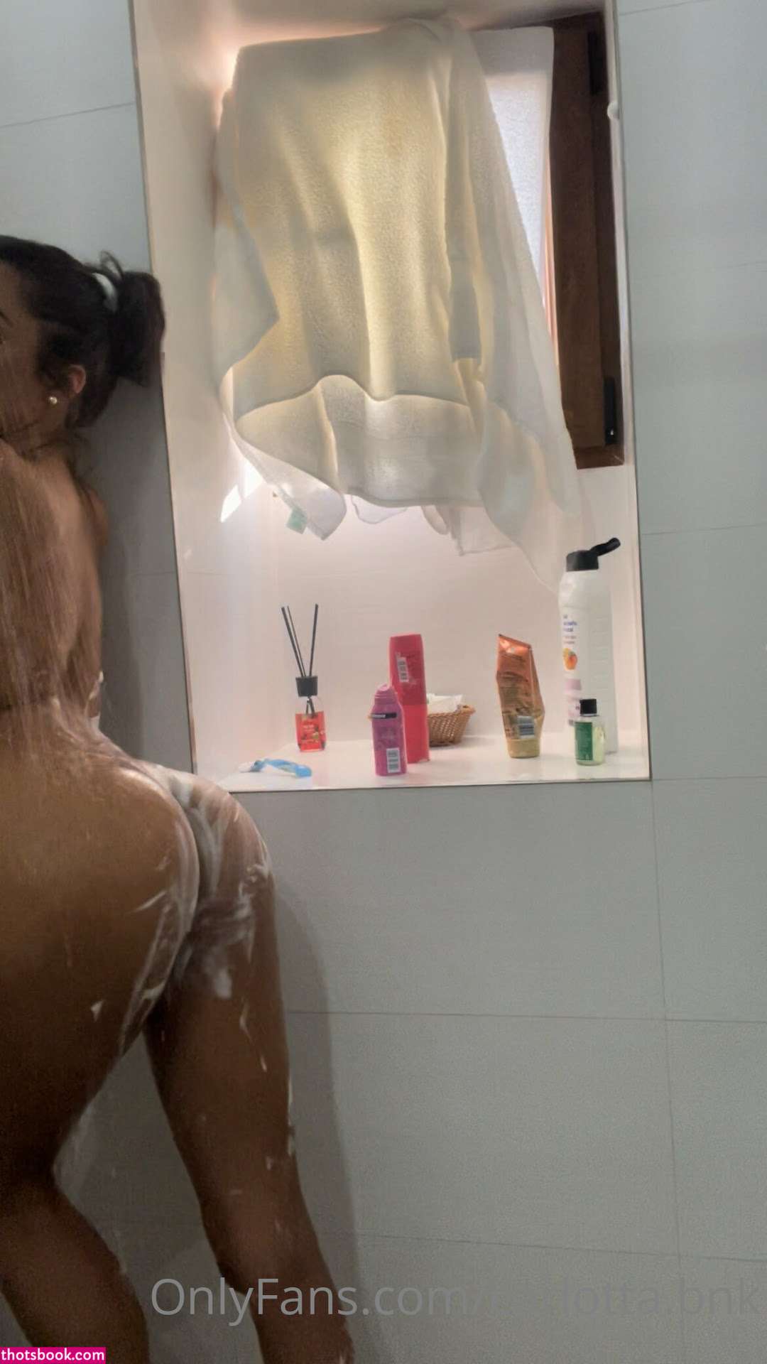 Carlotta Bnk Photo #197