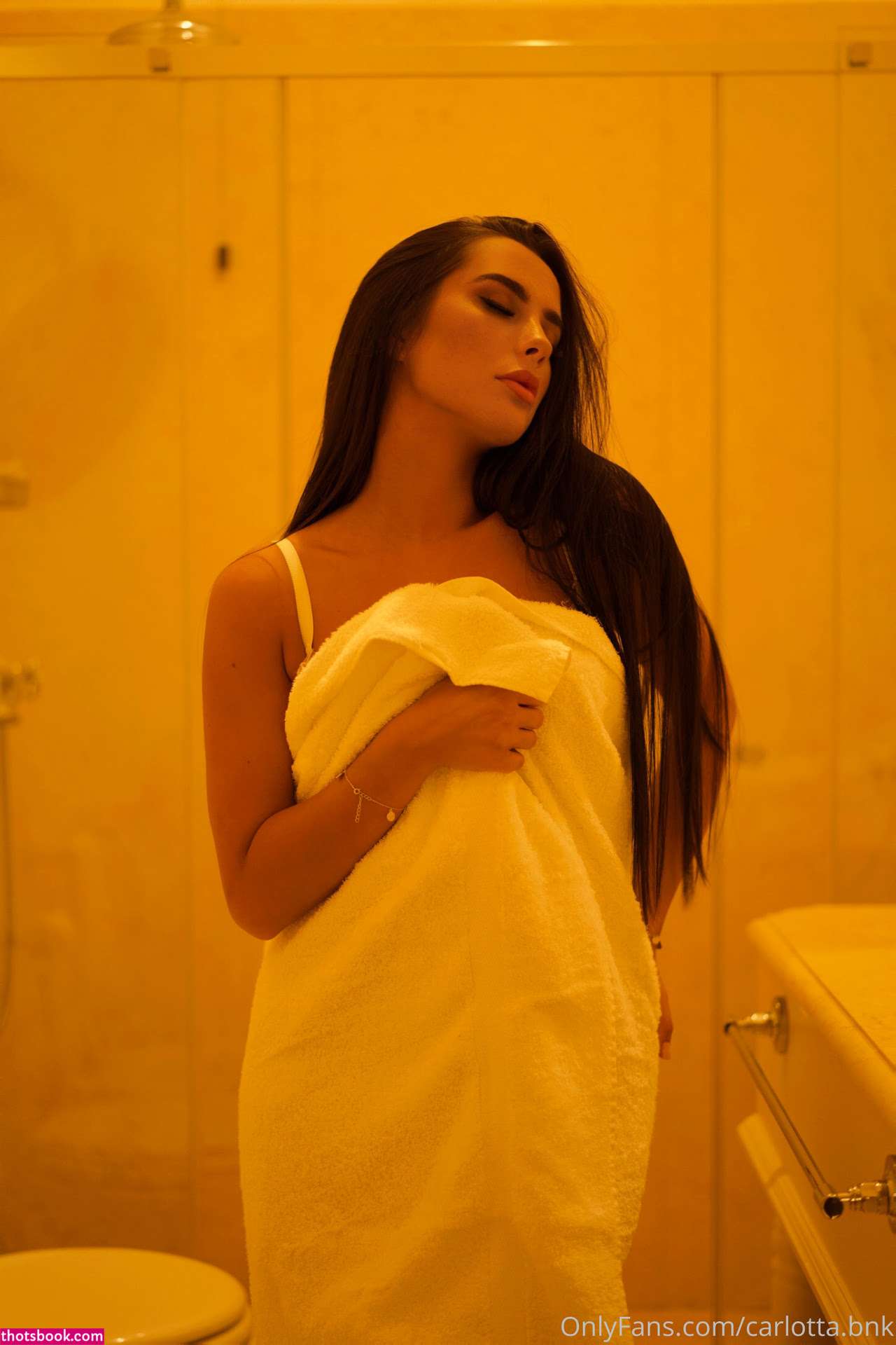 Carlotta Bnk Photo #297