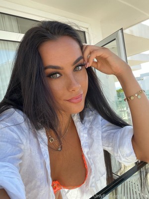 Carlotta Bnk Photo #206