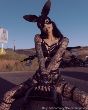 Angela Mazzanti Post #10
