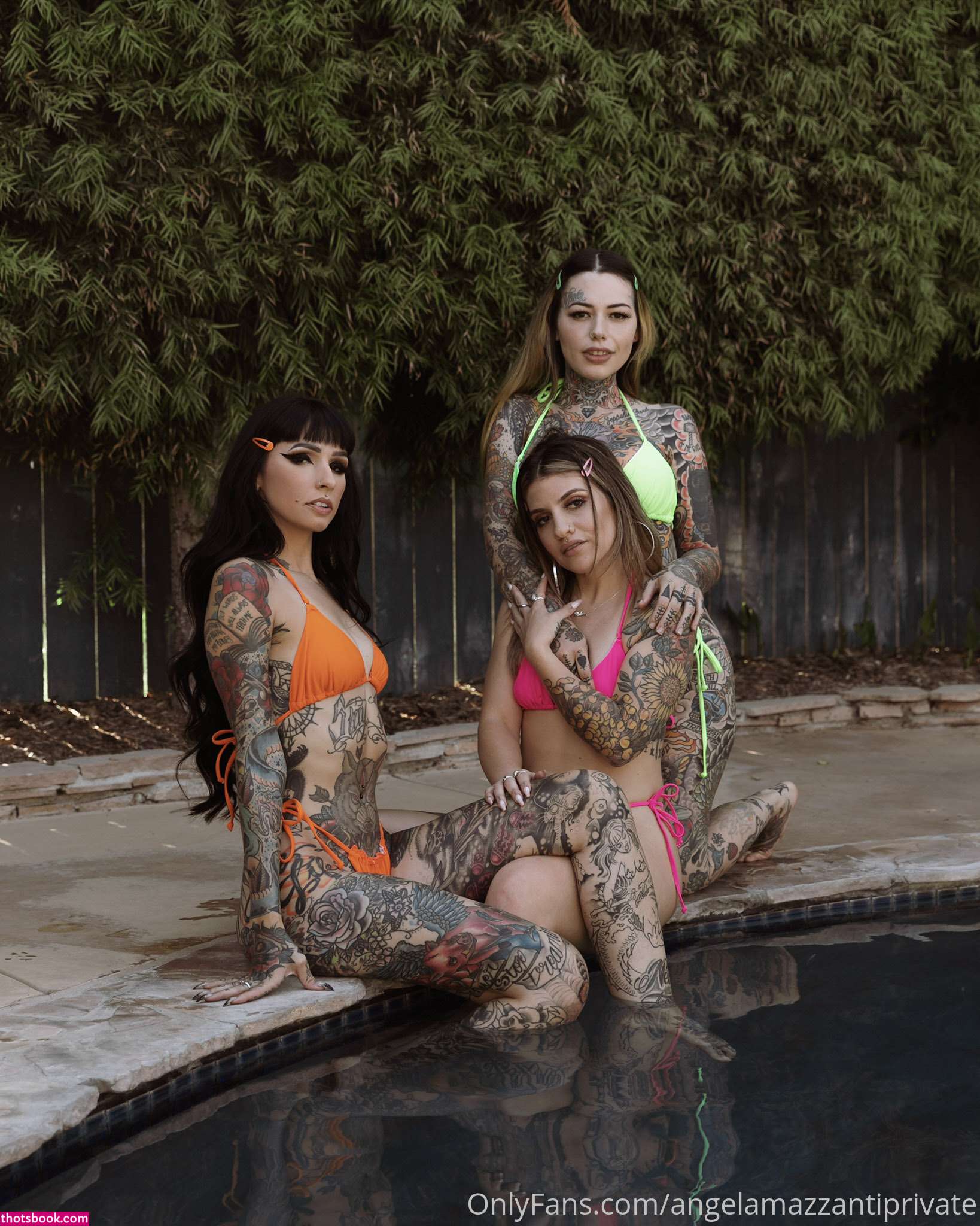 Angela Mazzanti Photo #159