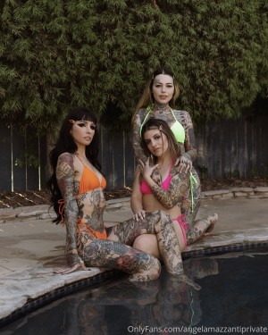 Angela Mazzanti Photo #159