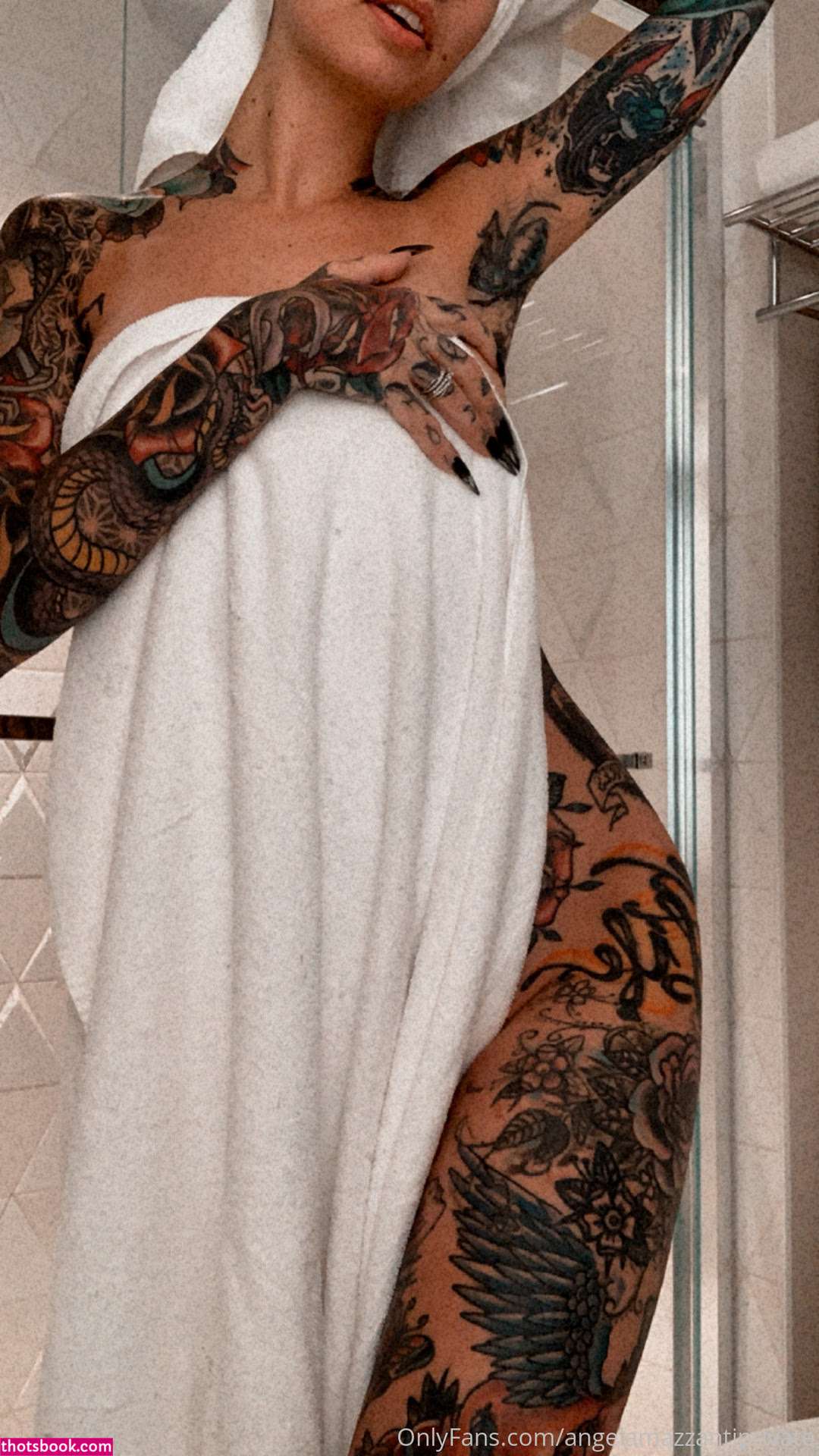 Angela Mazzanti Photo #181