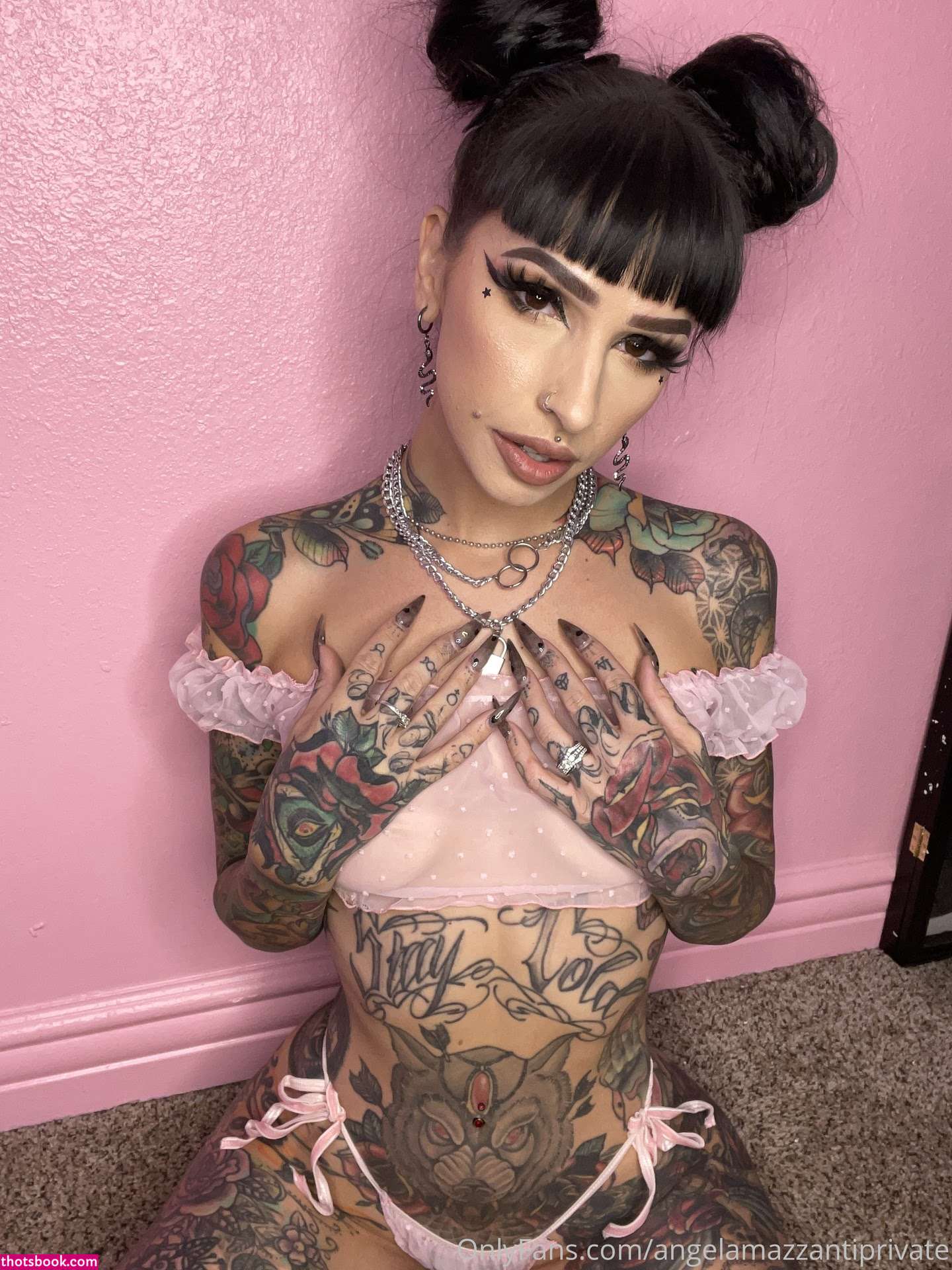 Angela Mazzanti Photo #212