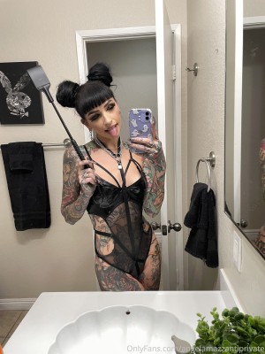 Angela Mazzanti Photo #197