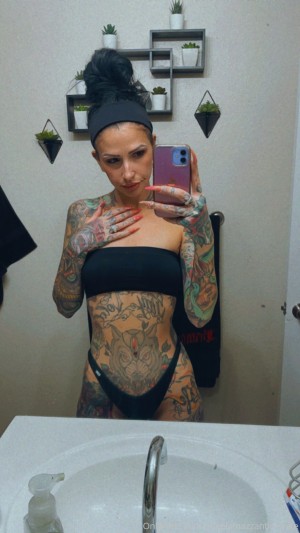 Angela Mazzanti Photo #249