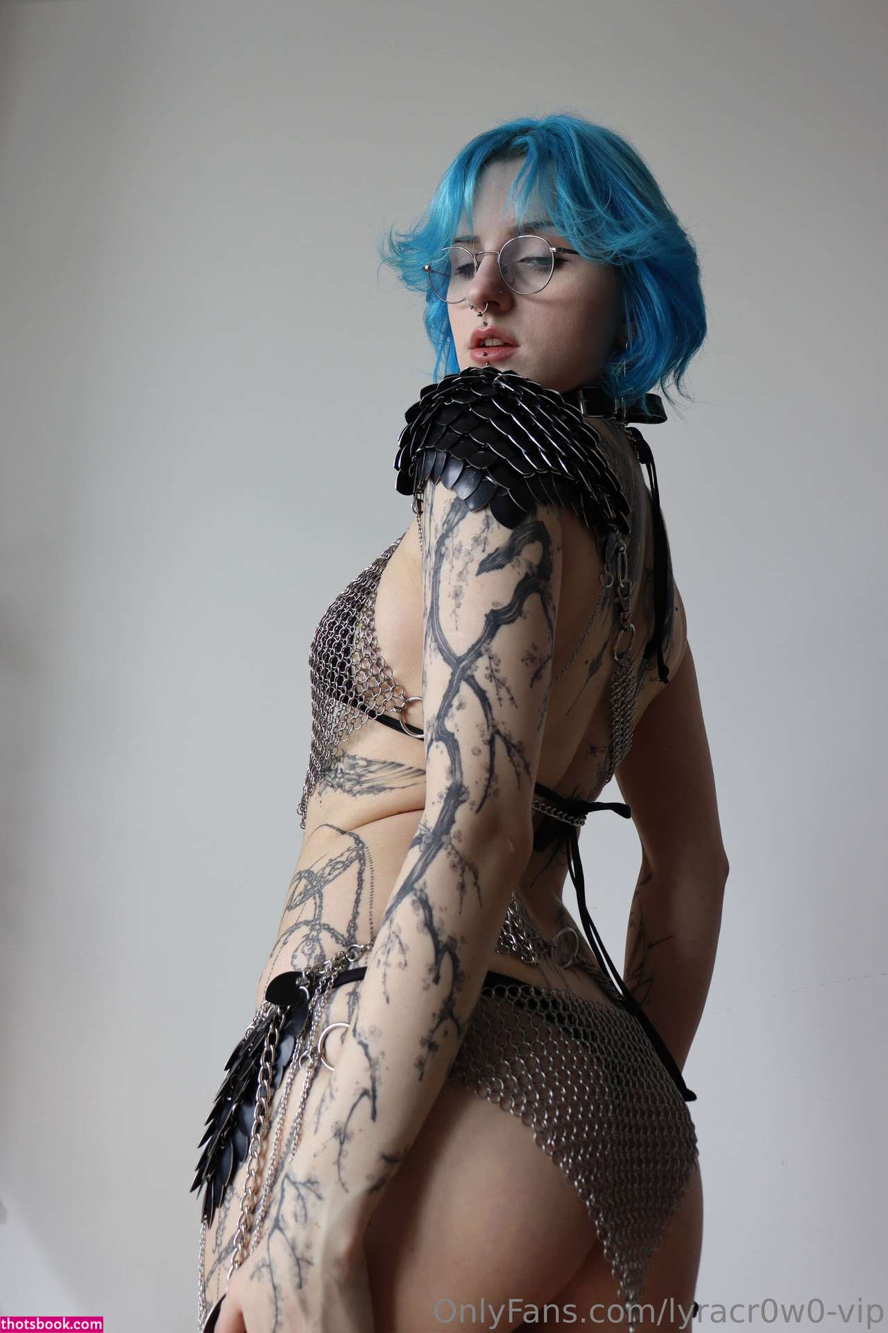 Lyra Crow Photo #839