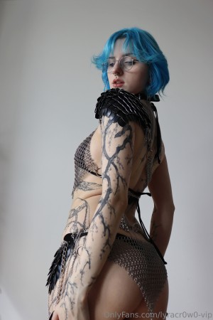 Lyra Crow Photo #839