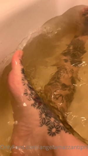 Angela Mazzanti Video #263