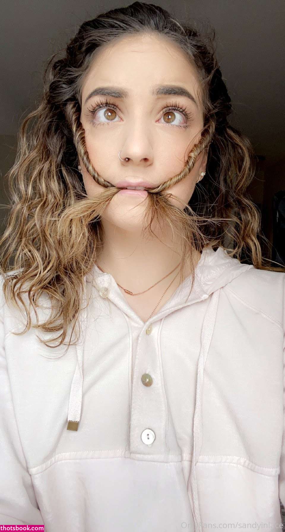 Sandyinlace Photo #39