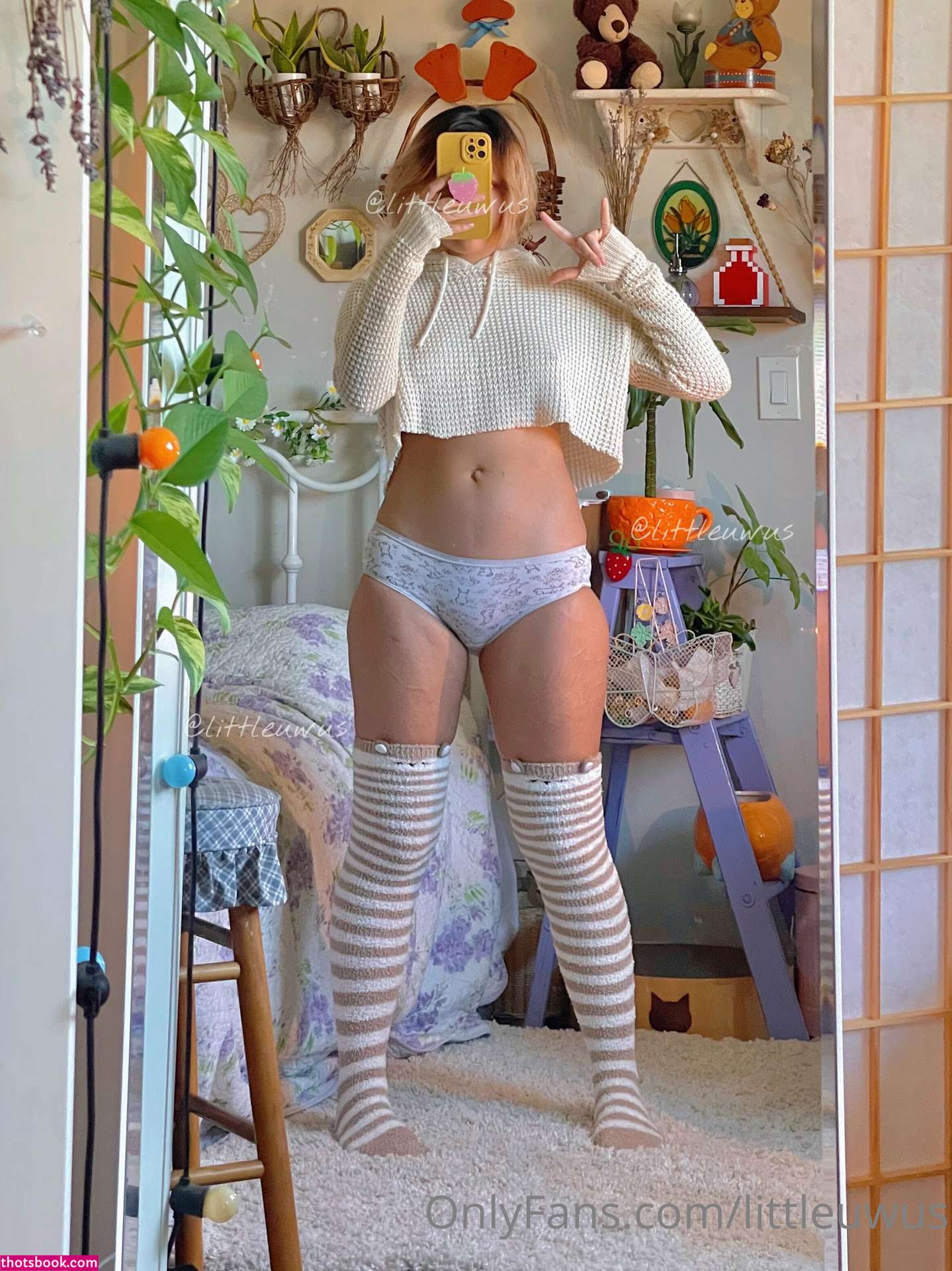 littleuwus Photo #10