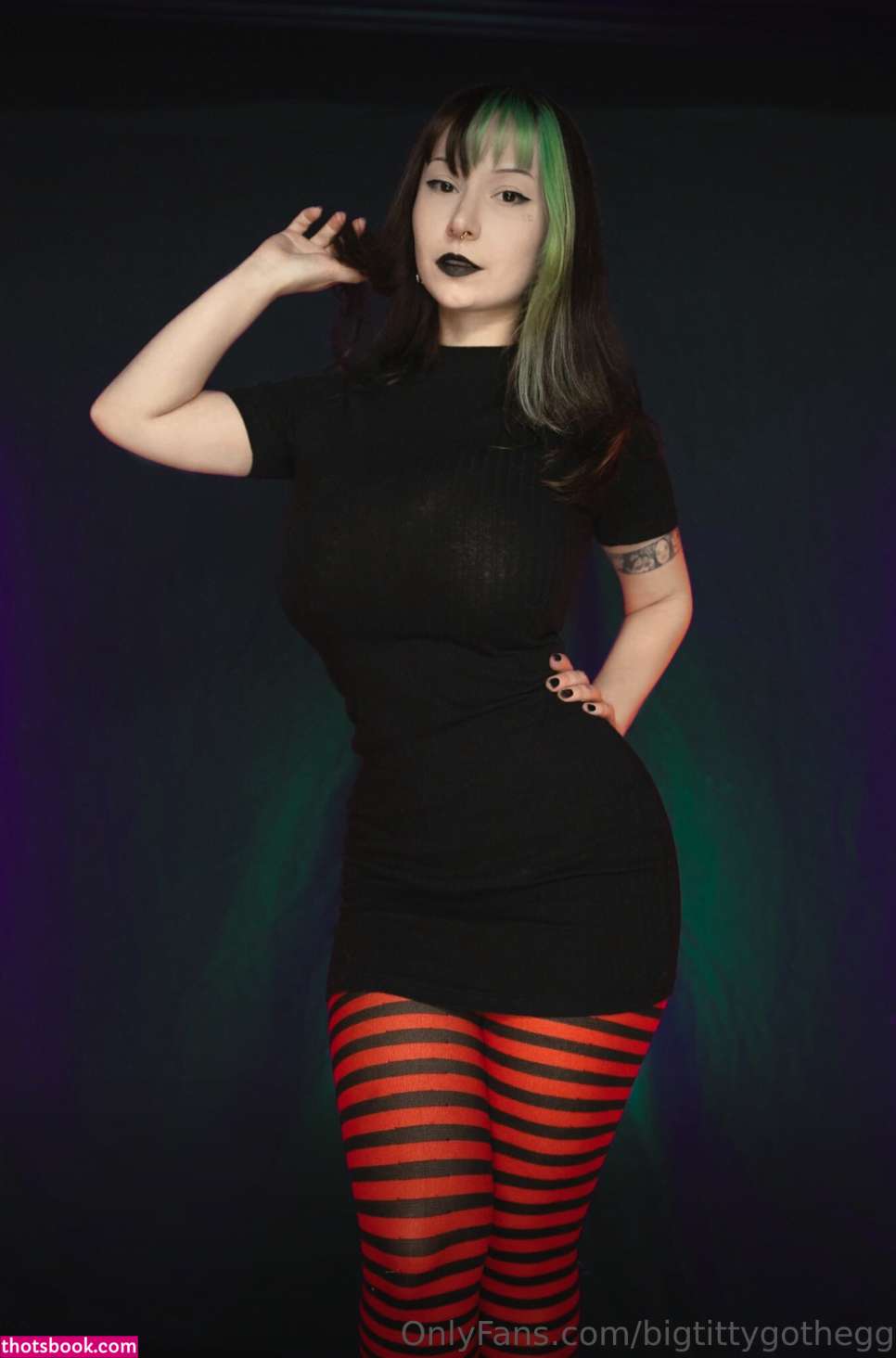 Bigtittygothegg Photo #840
