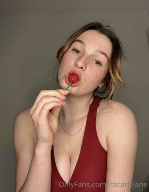 itscarlyjane Photo #19
