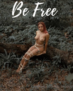 Julzimplied Photo #29