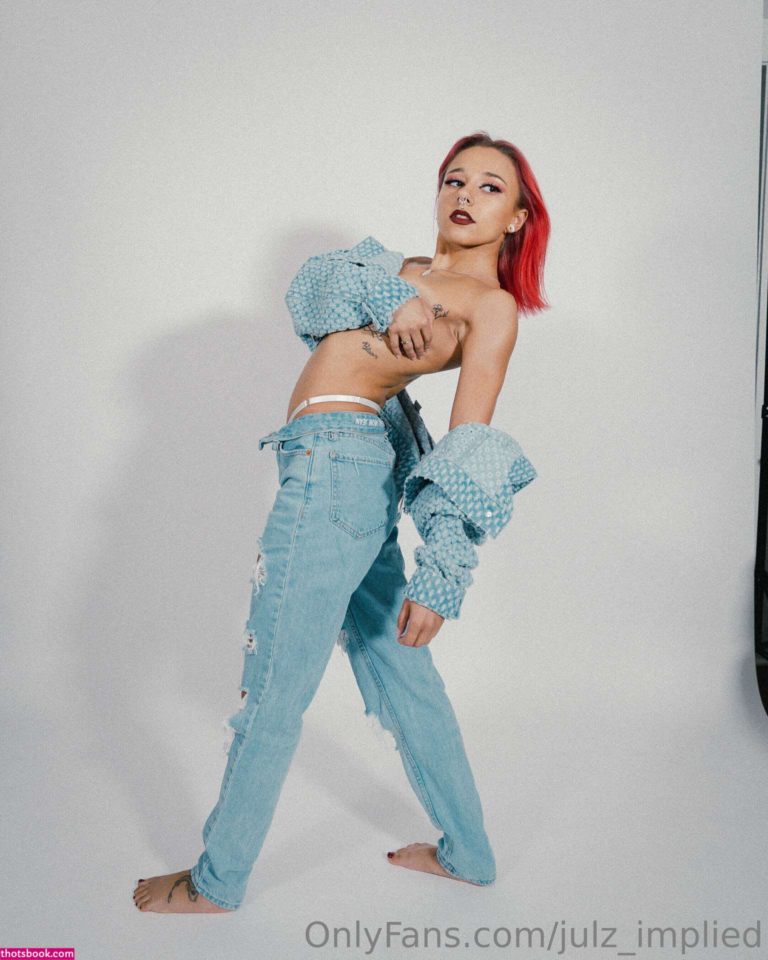 Julzimplied Photo #62