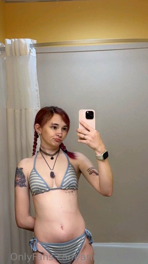 arinsquirrel98 Photo #110