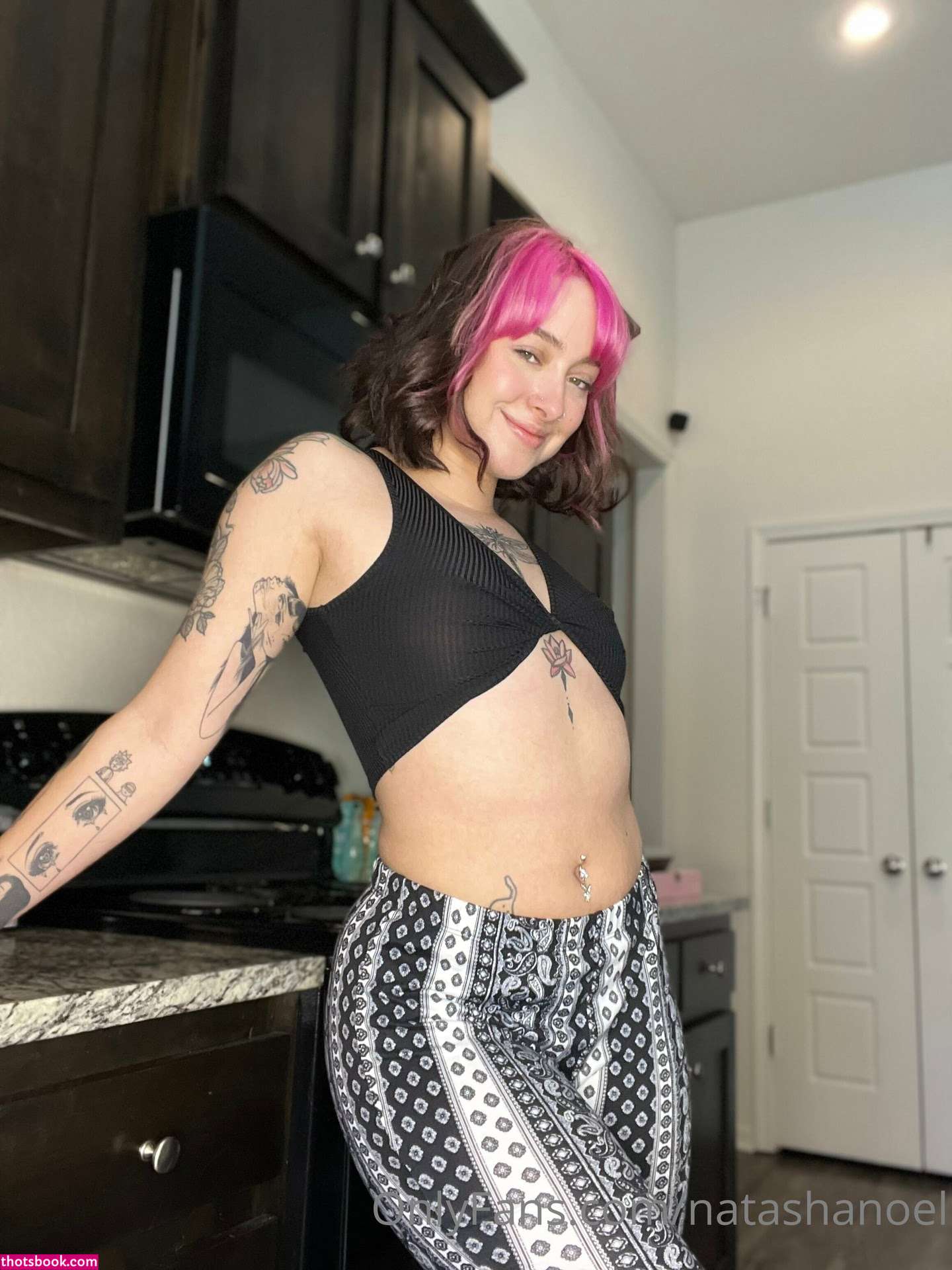 Natashanoel Photo #22