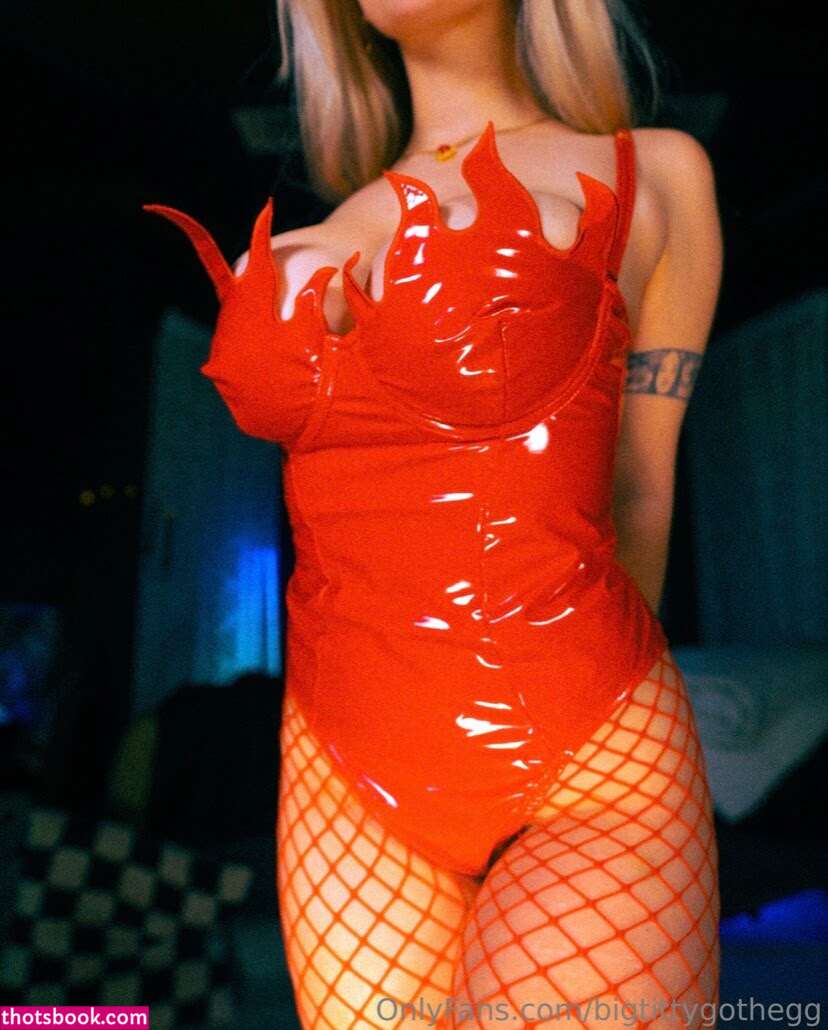Bigtittygothegg Photo #761