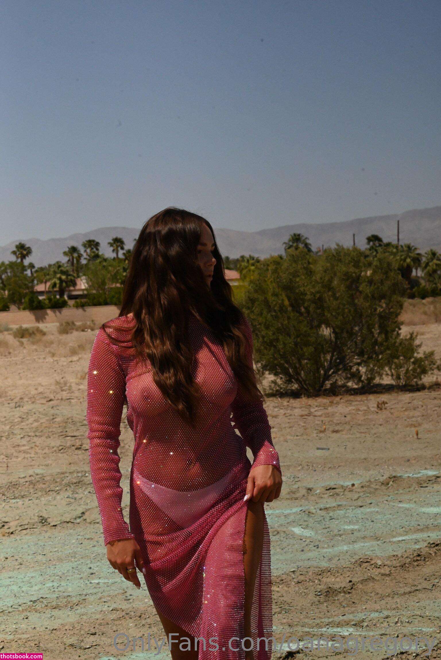 Oana Gregory Photo #12