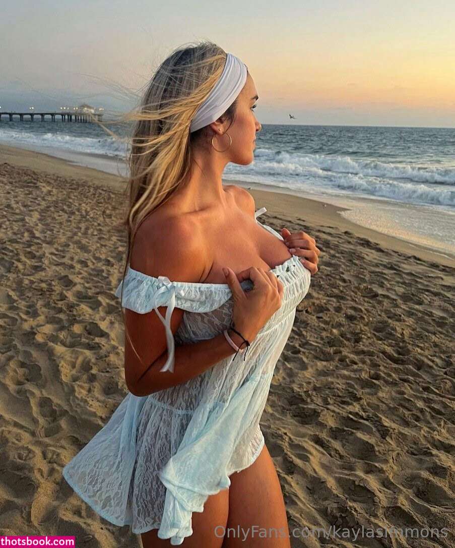 Kayla Simmons Photo #307