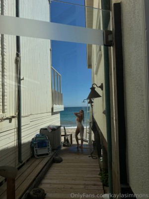 Kayla Simmons Post #72