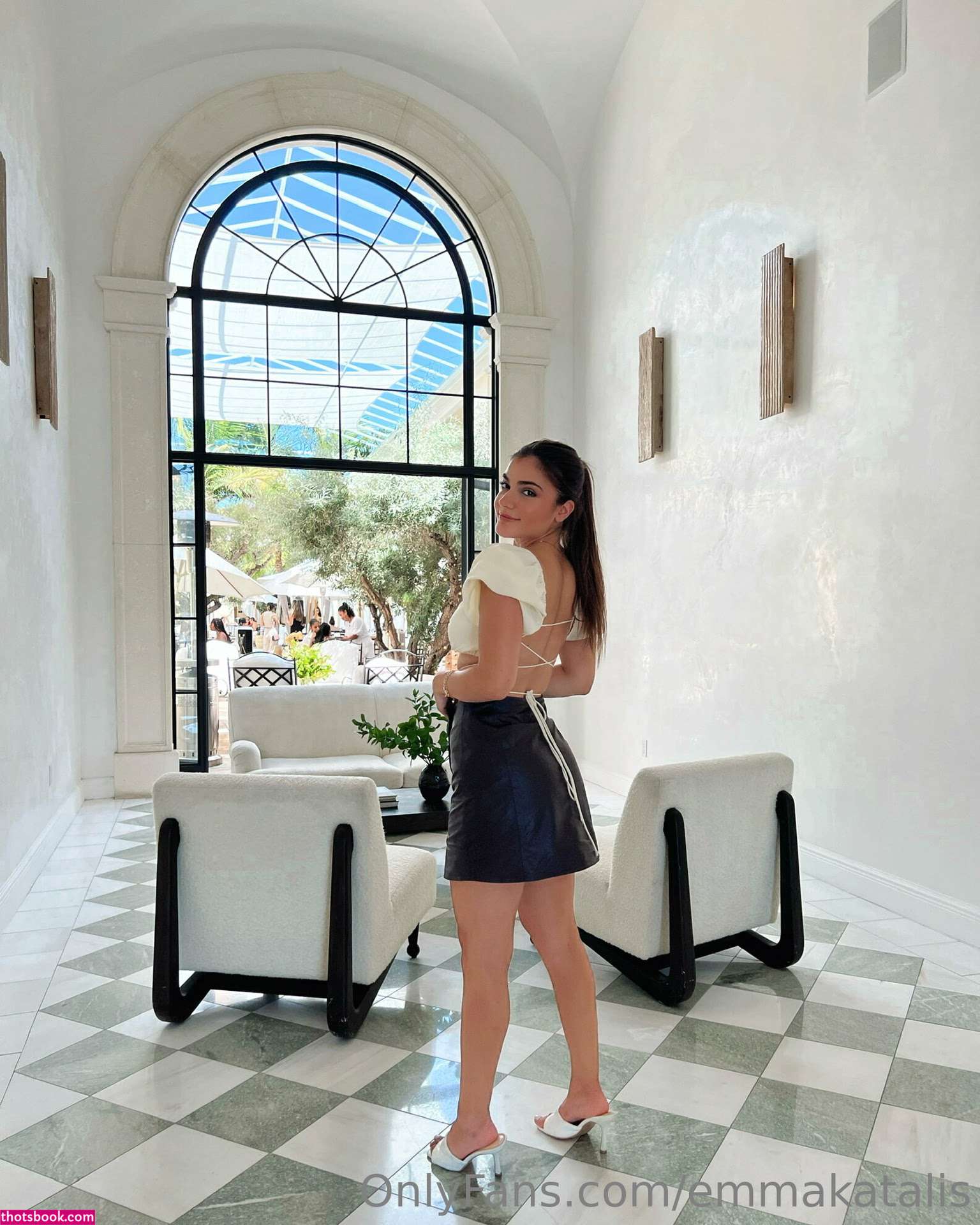 Emma Katalis Photo #15