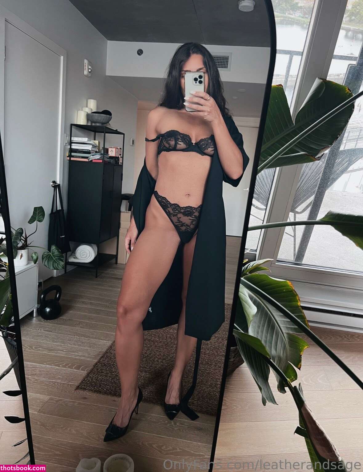 Raphaelle Bardot Photo #10