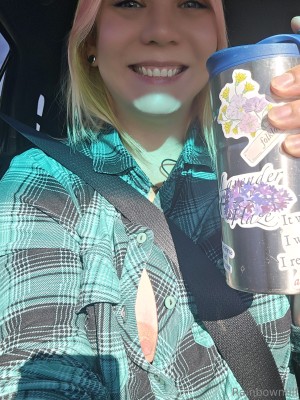 Nikkisrainbow Photo #9