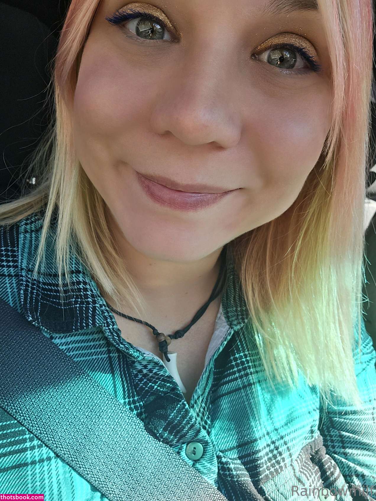 Nikkisrainbow Photo #26