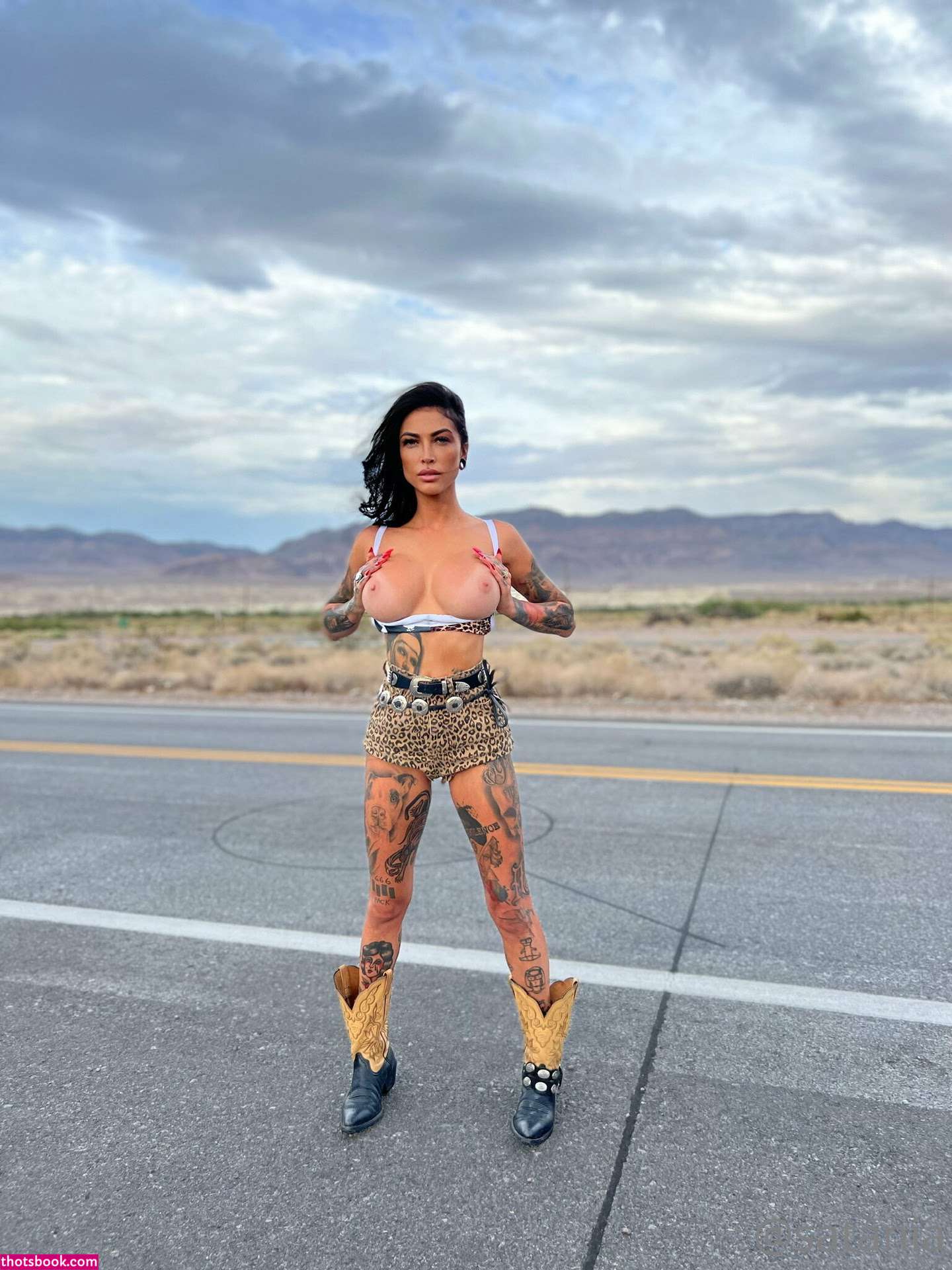 Sania Mallory Photo #40