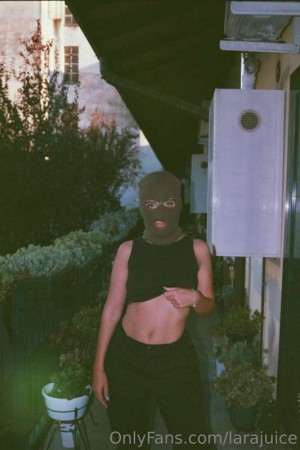 Lara Juice Photo #26