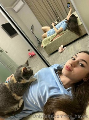 Tori Hayes Photo #14