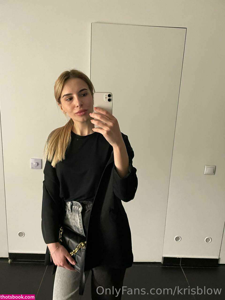 Kris Blow Photo #199