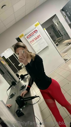 Kris Blow Photo #184