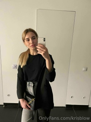 Kris Blow Photo #199