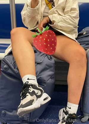 Lara Juice Photo #128