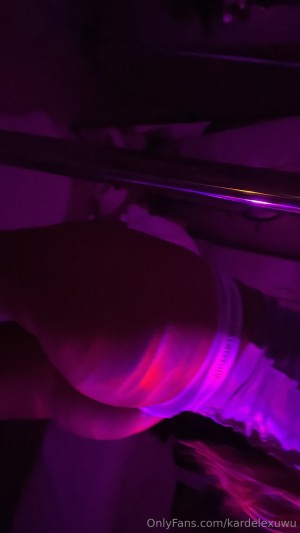 kardelexuwu Photo #240