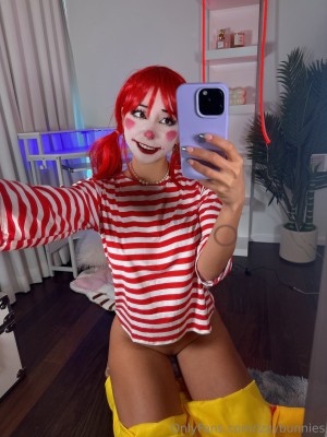 Izzybunnies Photo #1216