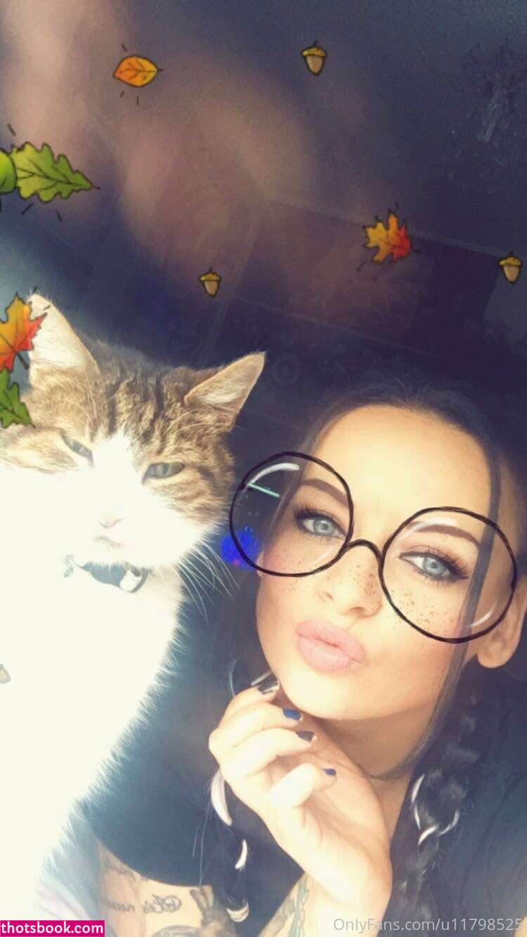 Lana Austin Photo #38