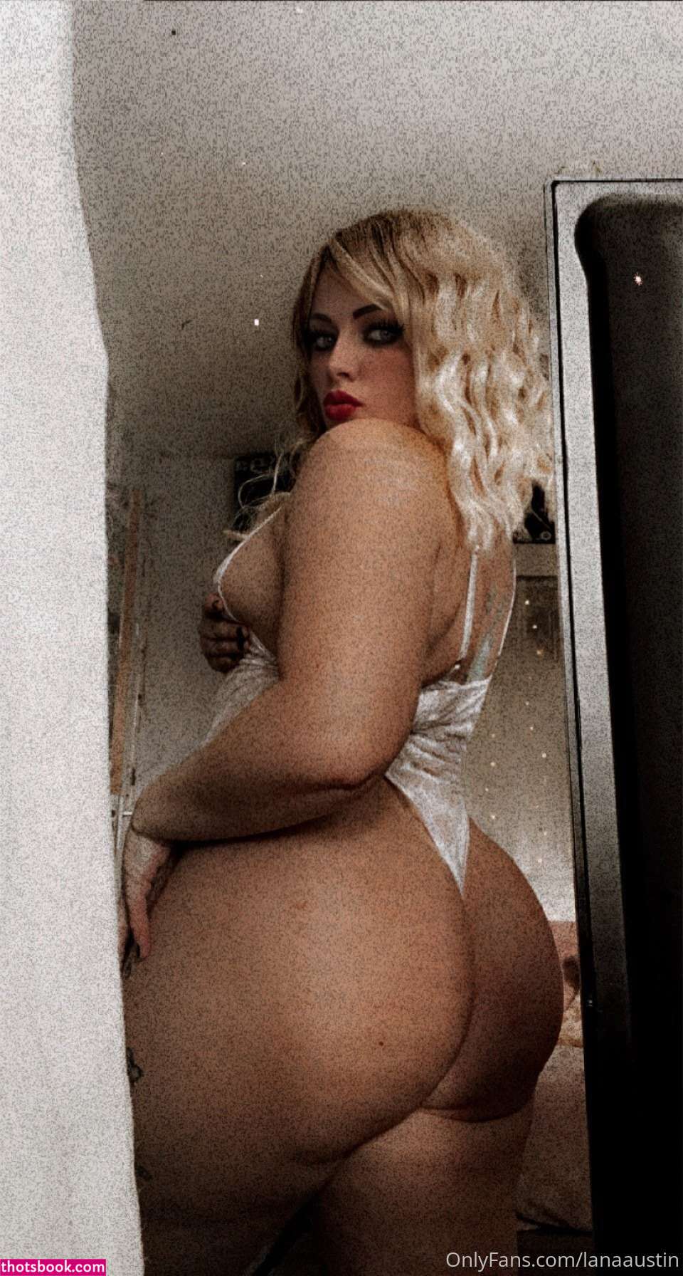 Lana Austin Photo #110