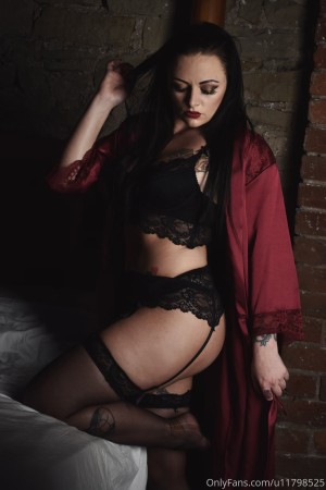 Lana Austin Photo #227