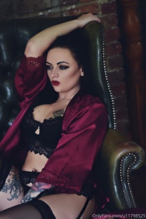 Lana Austin Photo #229