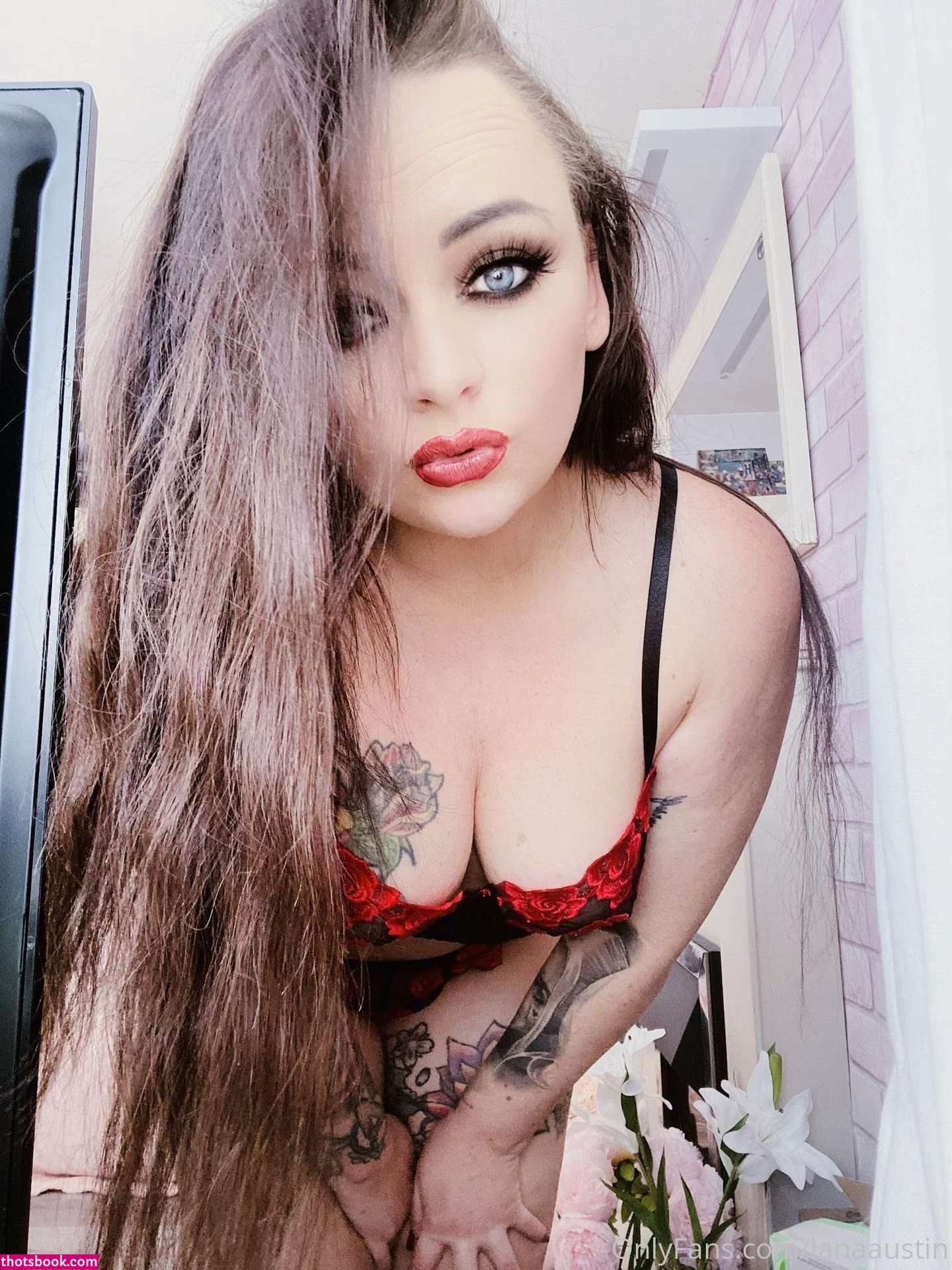 Lana Austin Photo #258