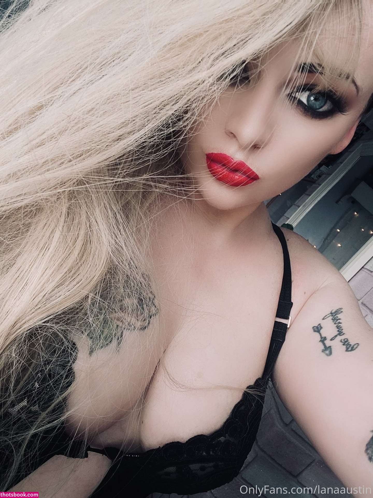 Lana Austin Photo #266