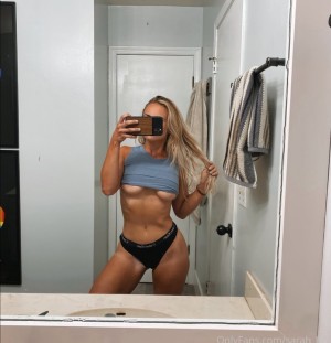 Sarah Hryniewicz Photo #4